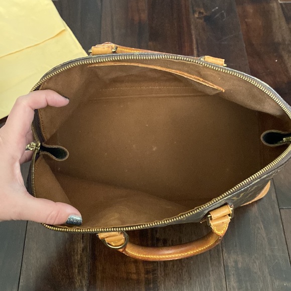 Authentic Louis Vuitton Alma PM, needs love ❤️‍🩹 - Picture 12 of 17
